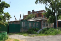 Улица Октябрьская, 212, 214