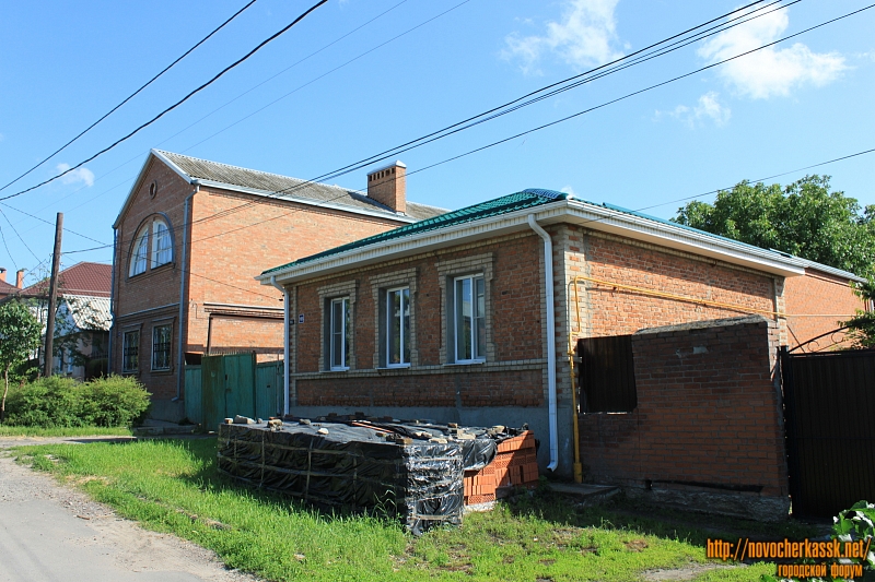 Новочеркасск: Улица Грекова, 165