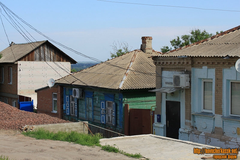 Новочеркасск: Улица Никольского, 68, 70