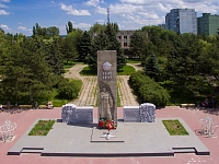 Памятник участникам Великой отечественной войны на посёлке Донском