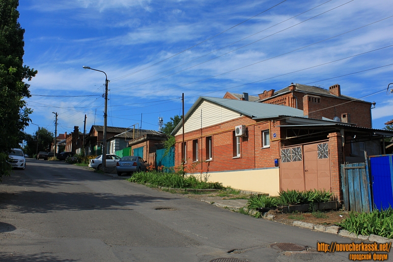 Новочеркасск: Улица Островского, 27