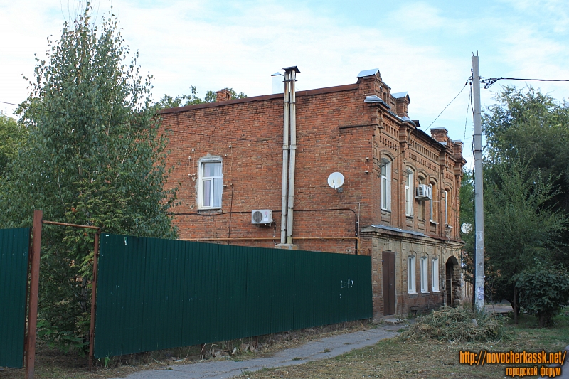 Новочеркасск: Площадь Левски, 15