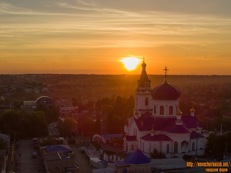 Новочеркасск: Михайло-Архангельский храм на закате