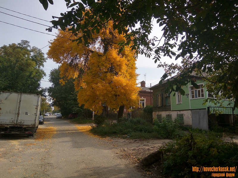 Новочеркасск: Красноармейская в районе дома №57