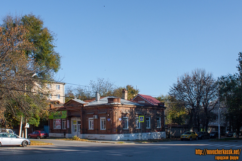 Новочеркасск: Улица Пушкинская, 94 / Кривопустенко, 23