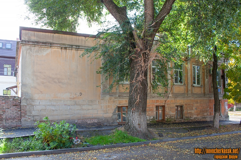 Новочеркасск: Улица Комитетская, 75