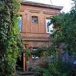 Общежитие на углу Красноармейской и Атаманской. Вид со двора