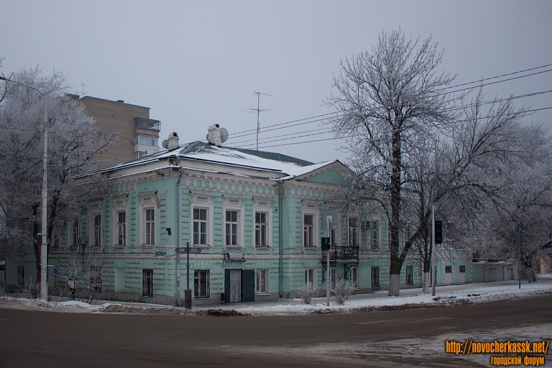 Новочеркасск: Проспект Платовский, 49