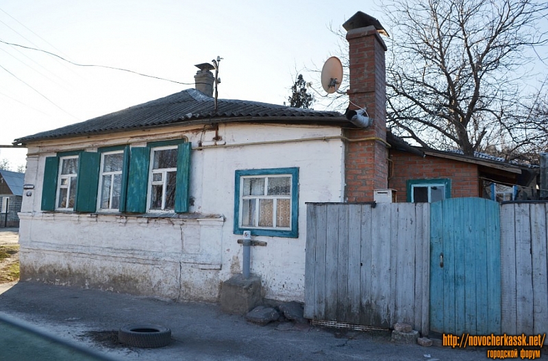 Новочеркасск: Ул. Железнодорожная, 185 / ул. Александровская, 2