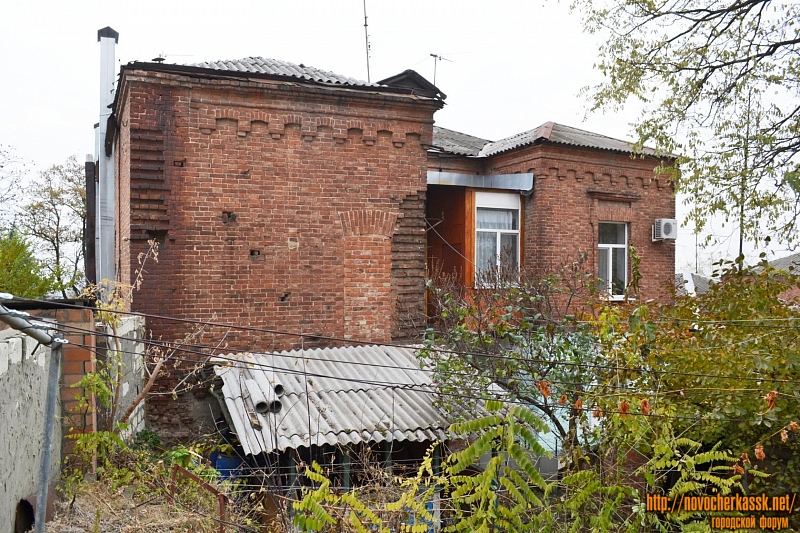 Новочеркасск: Улица Аксайская, 6
