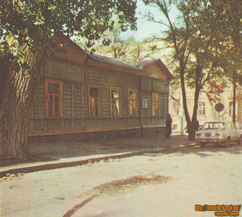 Новочеркасск: Детско-юношеская спортивная школа, ул. Атаманская, 39