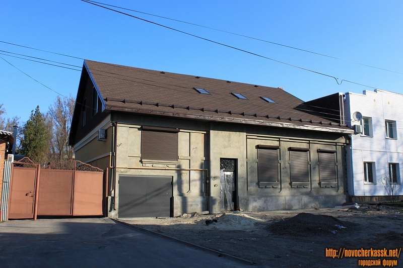 Новочеркасск: Улица Бакунина, 10