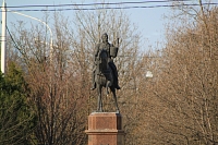 Памятник Платову на Платовском проспекте