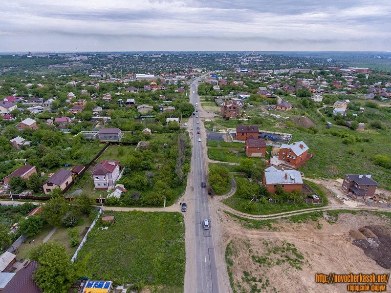 Новочеркасск: Улица Ростовский выезд. Въезд в город со стороны Аксая