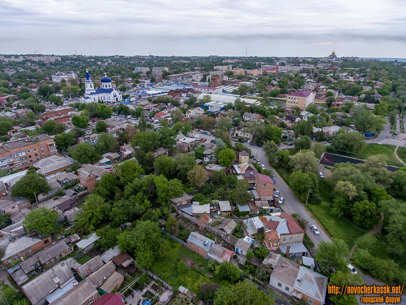 Новочеркасск: Вид в сторону Азовского рынка. Справа - Архангельская площадь