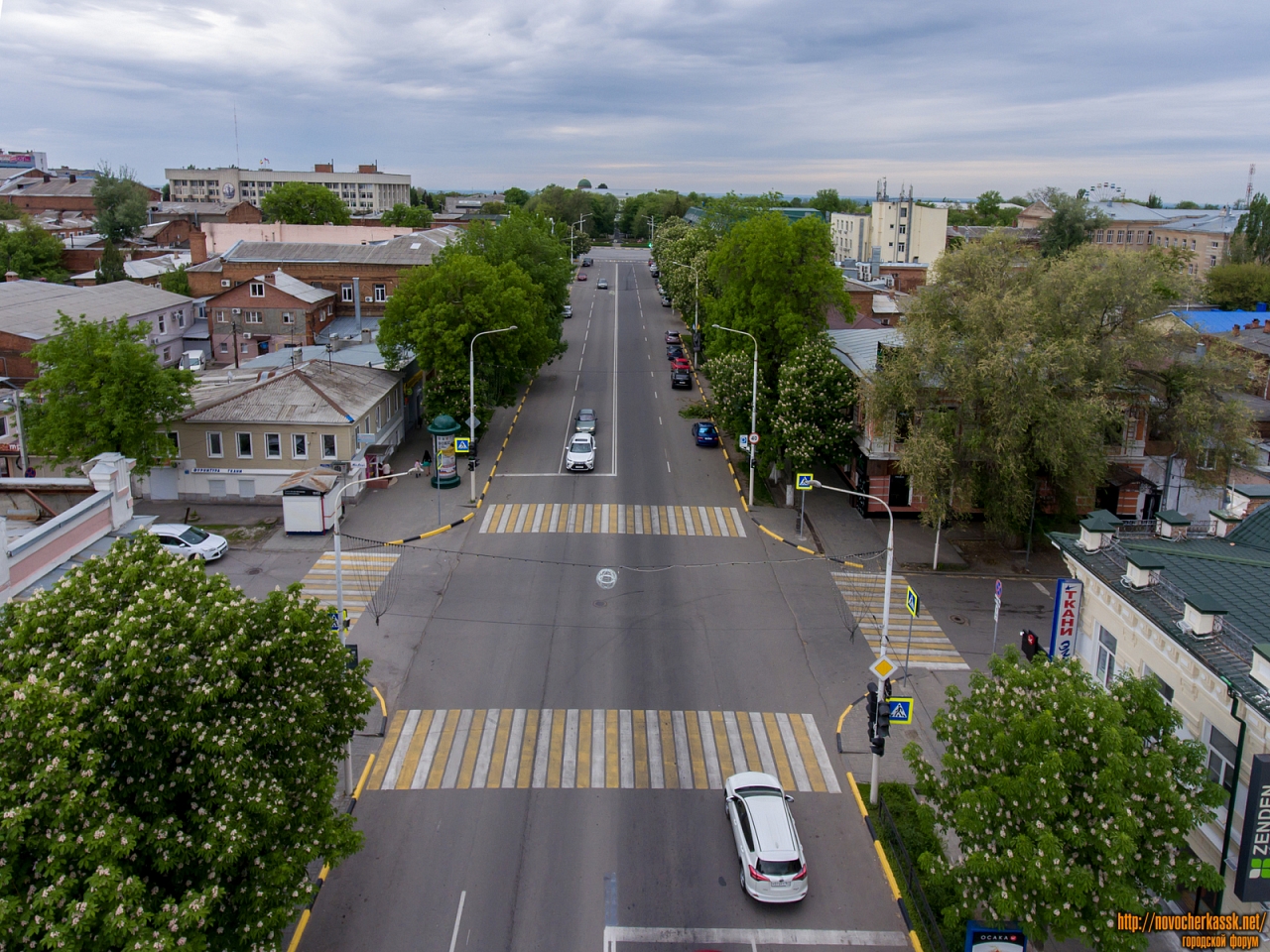 Новочеркасск: Пересечение Московской и улицы имени генерала Лебедя