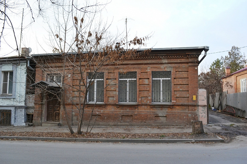 Новочеркасск: Ул. Пушкинская, 101