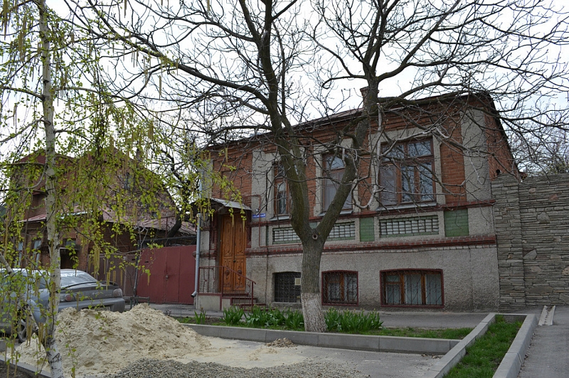 Новочеркасск: Улица Будённовская, 39