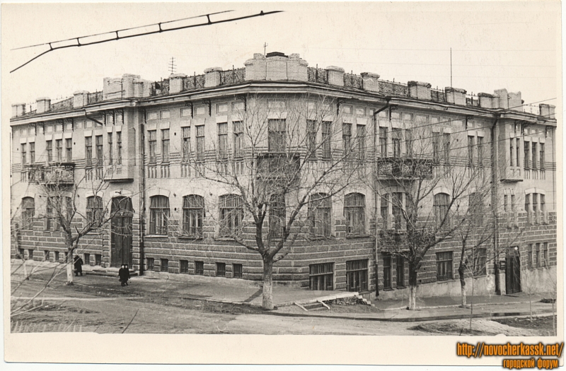 Новочеркасск: Улица Декабристов (Александровская), 109
