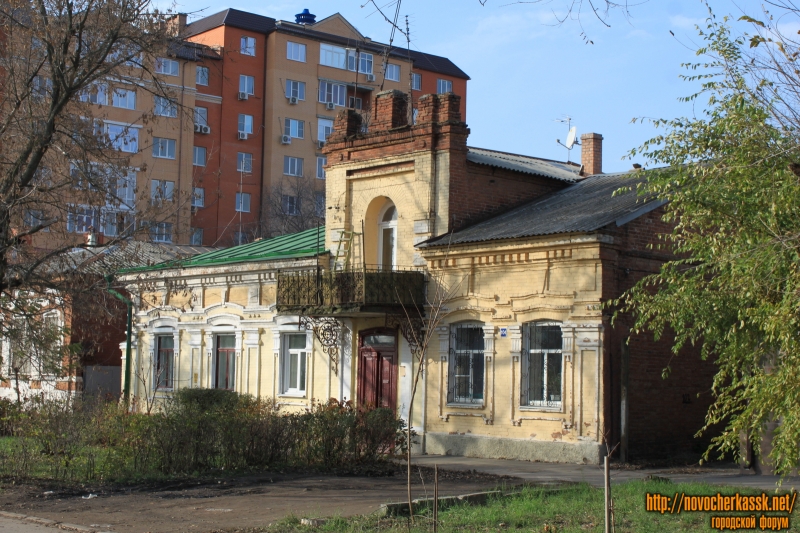 Новочеркасск: Улица Просвещения, 104