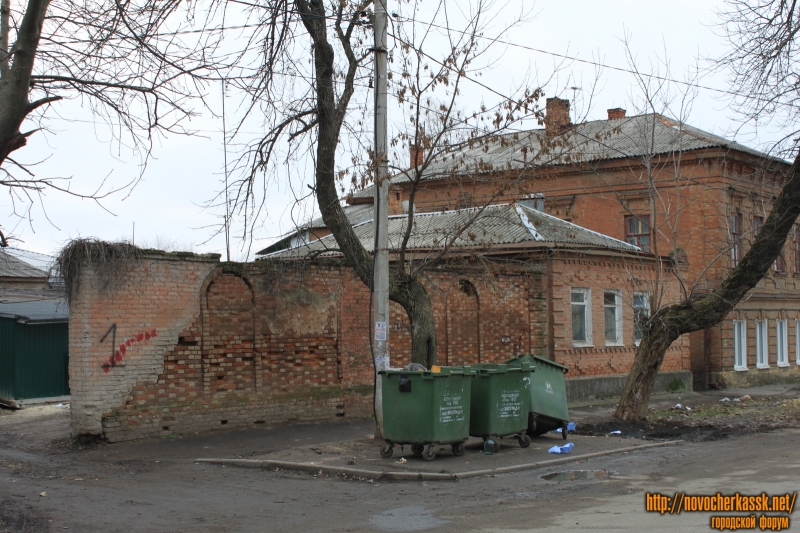 Новочеркасск: Улица Красноармейская