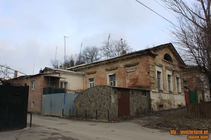 Новочеркасск: Проспект Платовский, 158