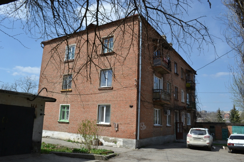 Новочеркасск: Ул.Комитетская, 156 (три строения)