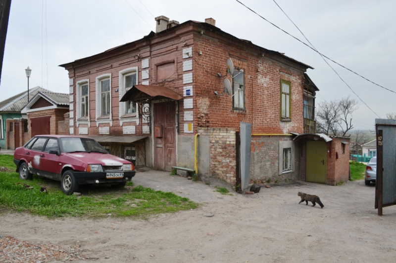 Новочеркасск: Улица Кавказская, 115
