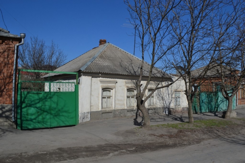 Новочеркасск: Улица Северная, 30
