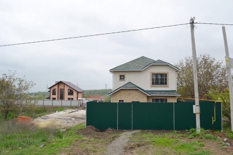 Новочеркасск: Улица Л.З. Нюхарева, 13