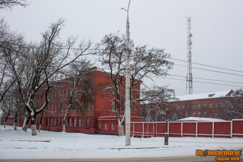Новочеркасск: КУКСы. Угол Баклановского и Кривошлыкова