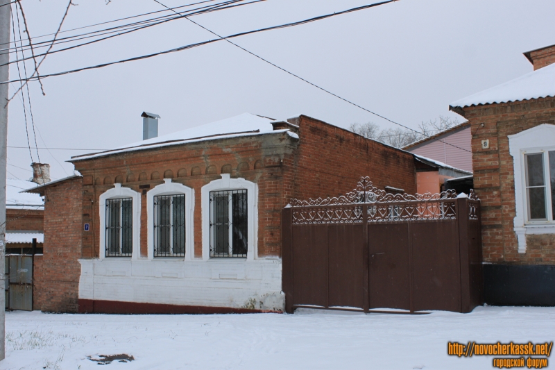 Новочеркасск: Переулок Галины Петровой, 7