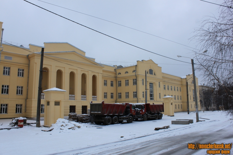 Новочеркасск: Улица Троицкая. Новые корпуса ЮРГПУ (НПИ)