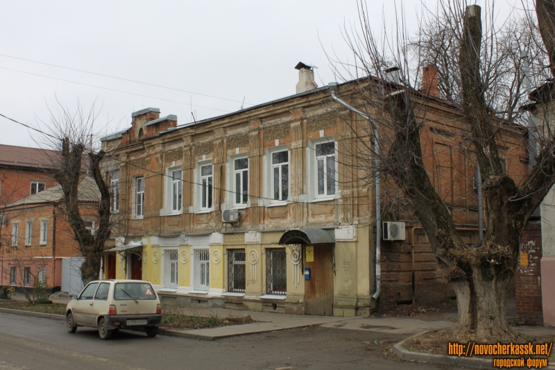 Новочеркасск: Улица Красноармейская, 18. Дом архитектора Болдырева