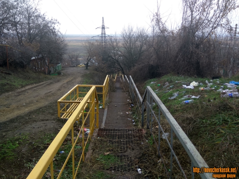 Новочеркасск: Лестница на проспекте Платовском