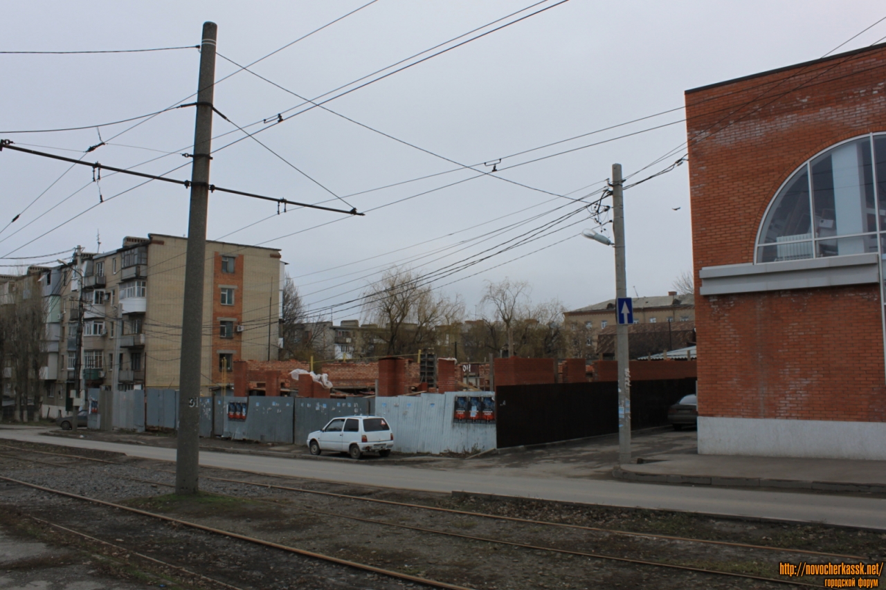 Новочеркасск: Строительство на улице Крылова, 2