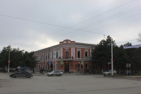 Угол Платовского и Пушкинской. НСВУ МВД РФ
