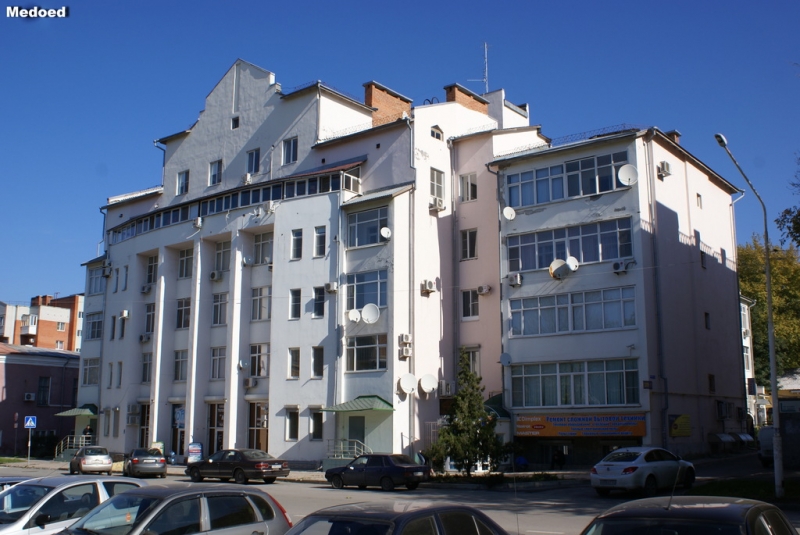 Новочеркасск: Улица Атаманская, 40А
