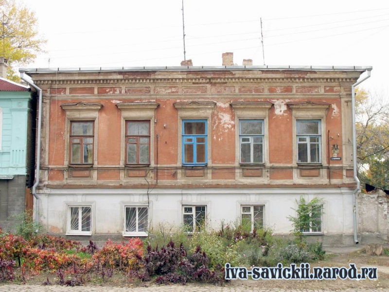 Новочеркасск: Улица Орджоникидзе, 65