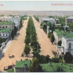 Вид с собора на Платовский проспект. Раняя открытка, видны строения на соборной площади