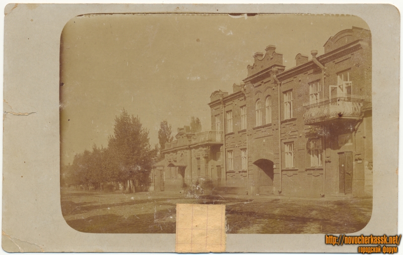 Новочеркасск: Улица Горбатая, 48