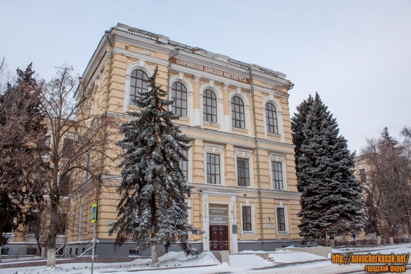 Новочеркасск: Улица Пушкинская, 111. Мелиоративный институт