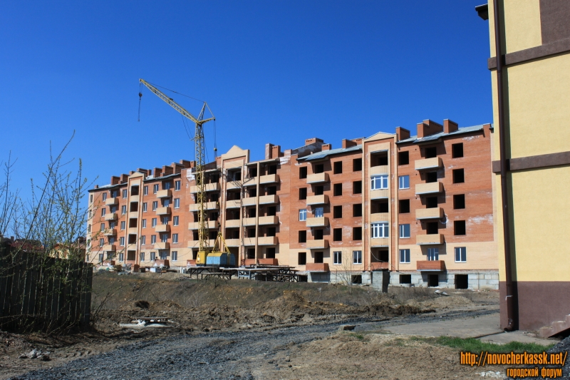 Новочеркасск: Стройка на Ященко, 6