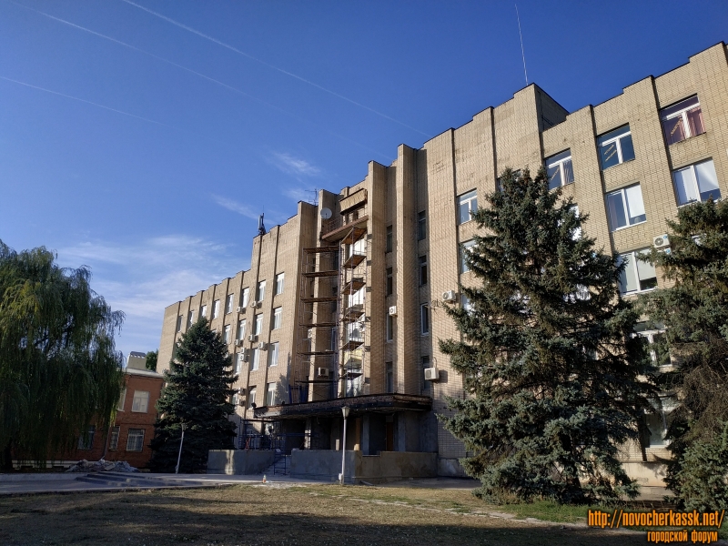 Новочеркасск: Ремонт фасада Ермака, 106