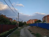 Между Багряным и Вёшенским переулками