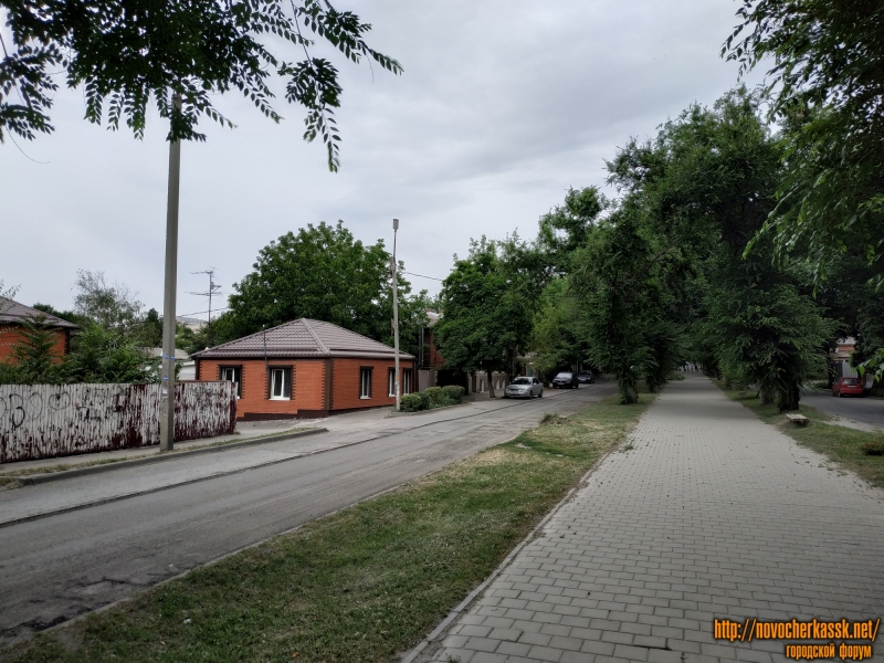 Новочеркасск: Улица Пушкинская. Съезд в переулок Студенческий