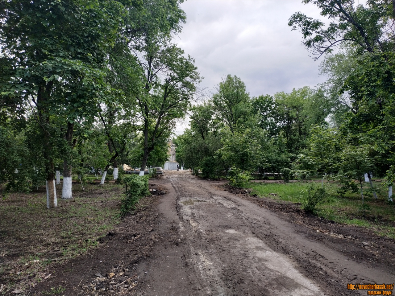 Новочеркасск: Реконструкция сквера на пл. Троицкой