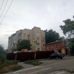 Строительство дома на углу Островского и Будённовской