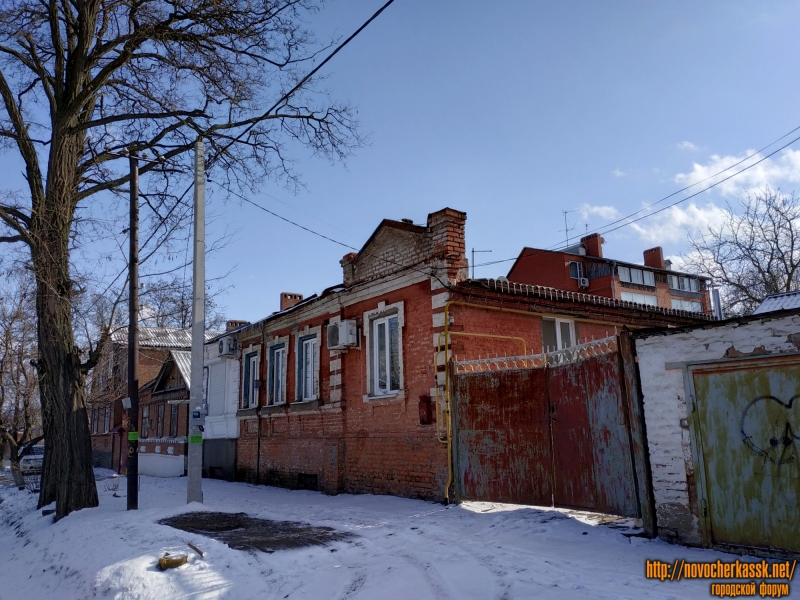 Новочеркасск: Улица Щорса, 37