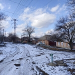 Вид на улицу Добролюбова с улицы Островского